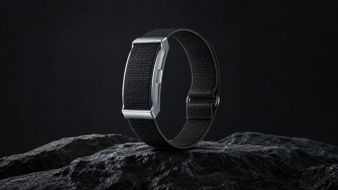 ETQ07 Spotlight: Nylon Strap Screenless Fitness Tracker for Outdoor & Athleisure Programs (OEM/ODM)